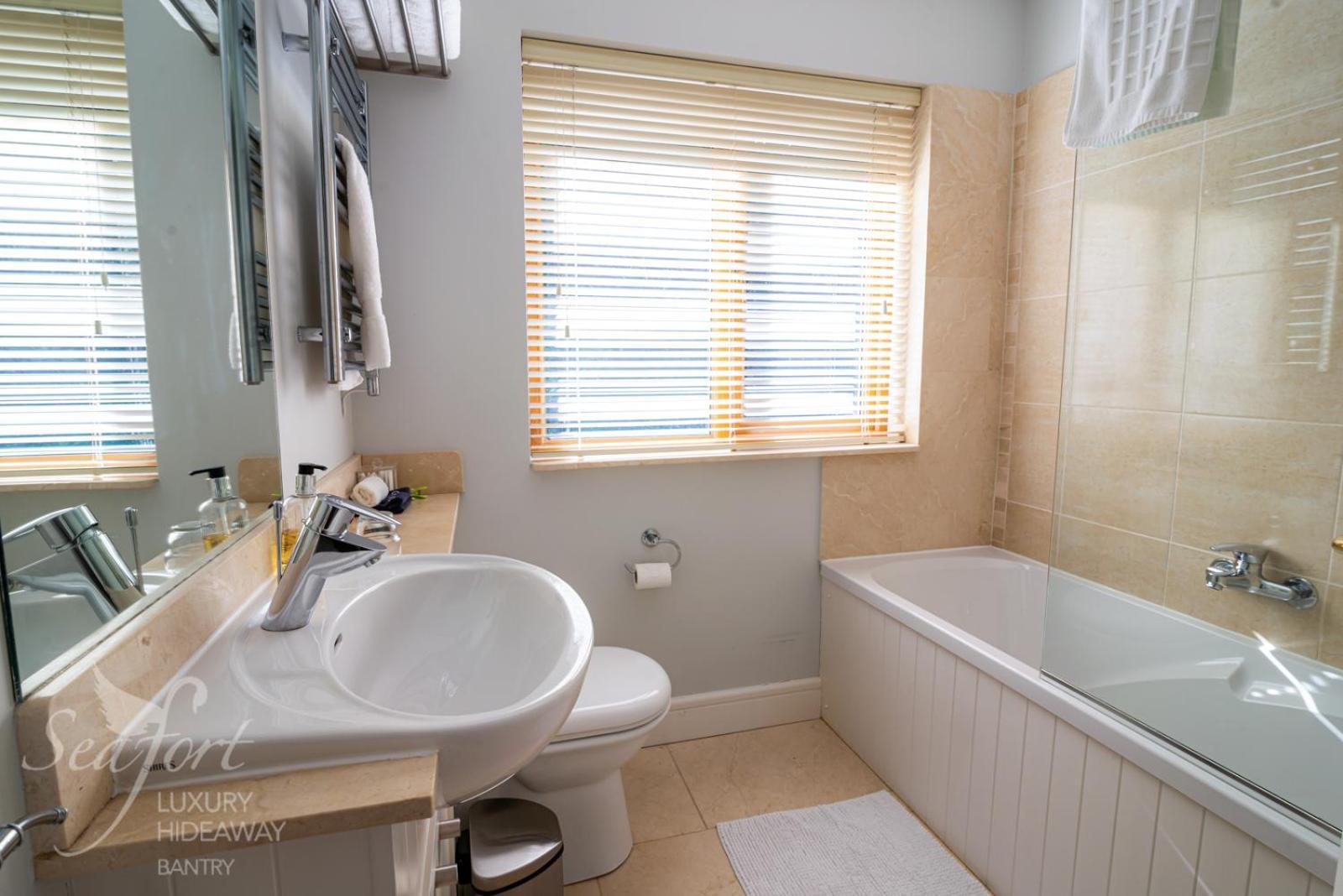 Seafort Luxury Hideaway Bantry Exterior foto